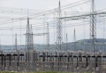 Aneel prevê três leilões de transmissão de energia em 2027