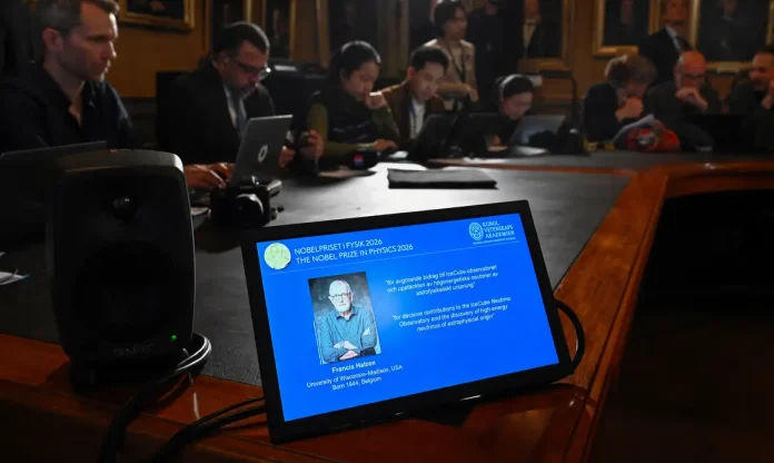 belga-que-descobriu-menor-particula-do-universo-recebe-nobel-da-fisica-1791290828