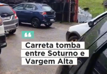 Carreta carregada de granito tomba em Canudal entre Soturno e Vargem Alta