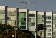 Contas do governo têm superávit de R$ 4,8 bilhões em setembro