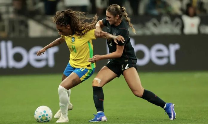 elas-em-campo-e-tema-do-caminhos-da-reportagem-desta-segunda-feira-1791251396