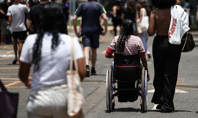 enem-2026-prazo-para-escolher-idioma-da-prova-termina-neste-domingo-1792166409