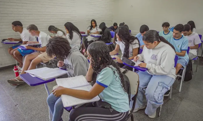 estudantes-de-escolas-publicas-querem-ensino-e-aprendizagem-melhores-1792508407