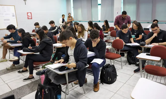 fies-2-inscricoes-gratuitas-para-vagas-remanescentes-estao-abertas-1793026812