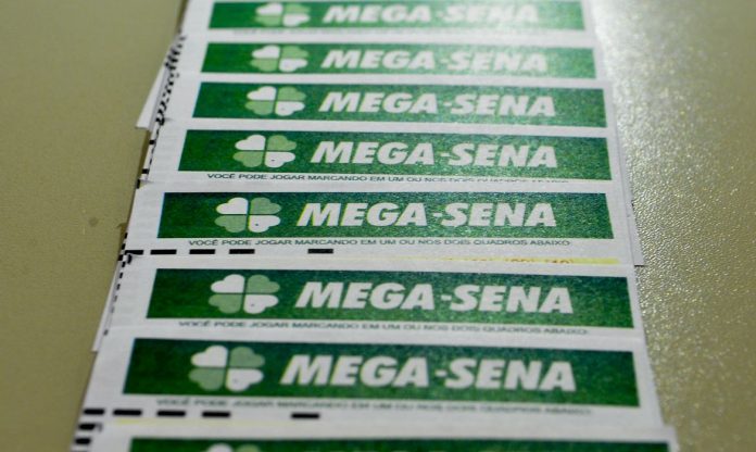 mega-sena-acumula-para-r-100-milhoes-confira-os-numeros-sorteados-1791338408
