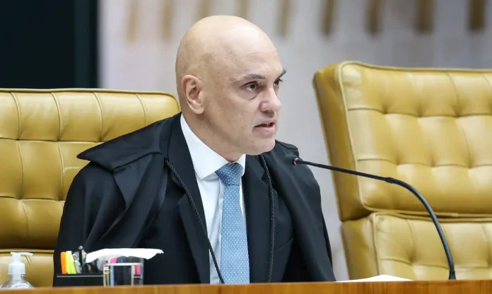 moraes-determina-emissao-de-mandado-de-prisao-contra-eduardo-bolsonaro-1791489614