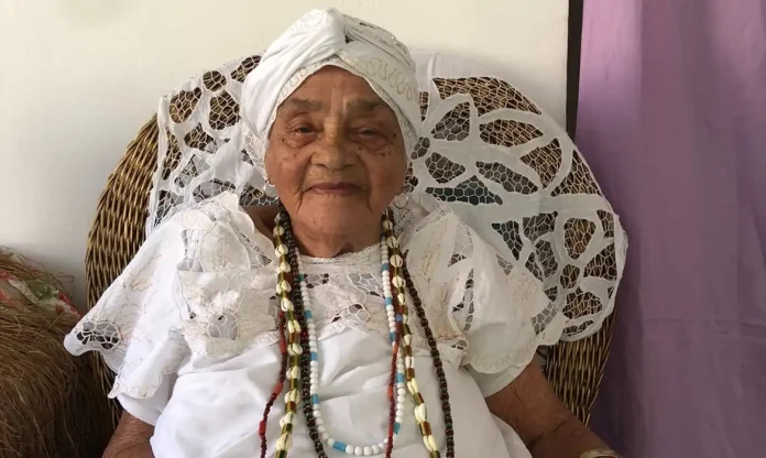 morre-mae-senhora-de-ewa-lideranca-do-candomble-aos-104-anos-1792422008