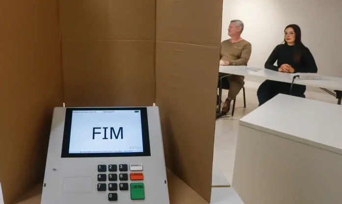 pf-registrou-86-casos-de-possiveis-crimes-eleitorais-no-2o-turno-1793048412