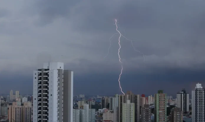 sao-paulo-tera-mais-chuvas-fortes-no-fim-da-tarde-desta-quinta-15-1792083614