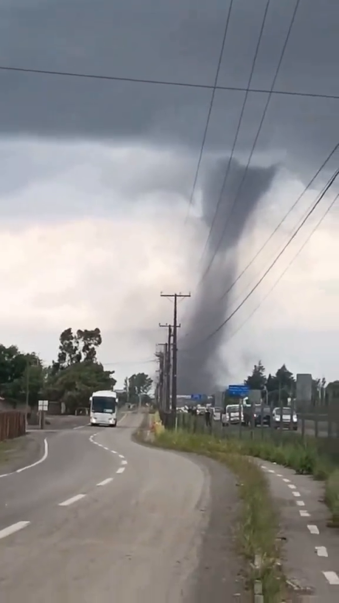 tornado-em-ohiggins-chile-escola-destruida-e-25-casas-danificadas-com-alerta-vermelho-1793134042