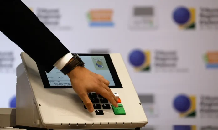 tre-rj-define-urnas-que-serao-auditadas-no-segundo-turno-1792584024