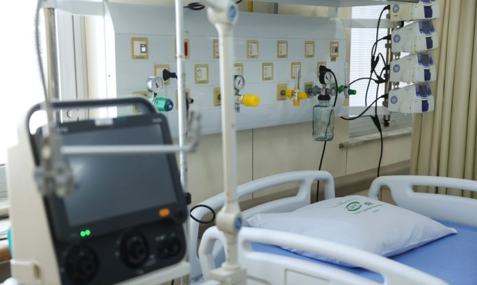 utis-no-brasil-medicos-pedem-estruturacao-que-va-alem-de-mais-leitos-1792580415