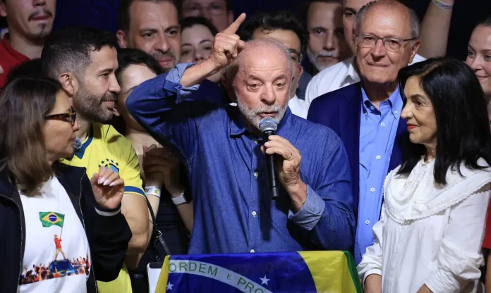 vamos-mudar-o-jeito-de-governar-este-pais-diz-lula-1792983606